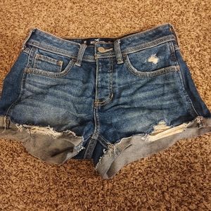 Hollister Low- Rise Boyfriend Jean Shorts